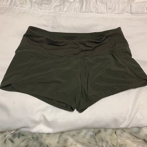 Lululemon speed up shorts size 8 4”(long)